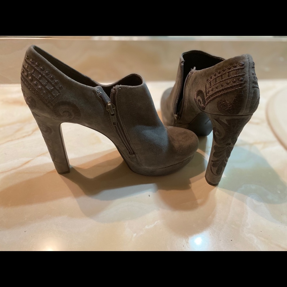 Gianni Bini shoes size 8 1/2